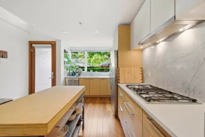 2222 Caledonia Avenue, North Vancouver, BC, North vancouver — Townhouse for sale
