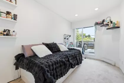 Office / Den Photo of 107 3280 W Broadway, Vancouver, BC