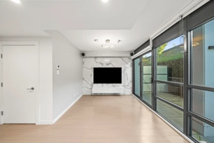 Breakfast Nook Photo of 105 2378 Alpha Avenue, Burnaby, BC