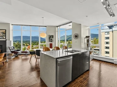 Kitchen Island Photo of 1202 175 W 2nd Street, North Vancouver, BC
