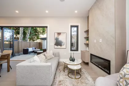 2 4579 W 11th Ave Avenue, Vancouver, BC, Vancouver — Half Duplex for sale