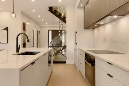 Walk-In Closet Photo of 2118 W 21st Avenue, Vancouver, BC