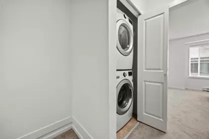 Laundry Room Photo of 2 15850 85 Avenue, Surrey, BC