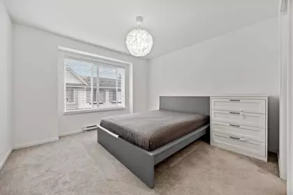 Walk-In Closet Photo of 2 15850 85 Avenue, Surrey, BC
