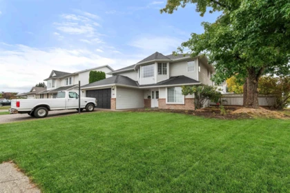 5964 Cambridge Street, Chilliwack, BC, Chilliwack — Single Family Residence for sale