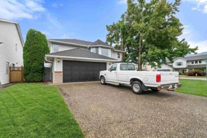 5964 Cambridge Street, Chilliwack, BC, Chilliwack — Single Family Residence for sale