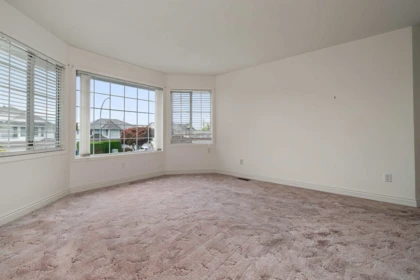 Mudroom Photo of 5964 Cambridge Street, Chilliwack, BC