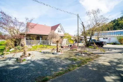 4214 Wilson Road, Yarrow, BC, Yarrow — Single Family Residence for sale