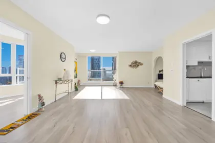 2804 6220 Mckay Avenue, Burnaby, BC, Burnaby — Apartment/Condo for sale