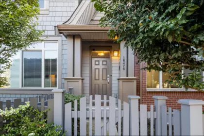 16476 24a Avenue, Surrey, BC, Surrey — Row House (Non-Strata) for sale