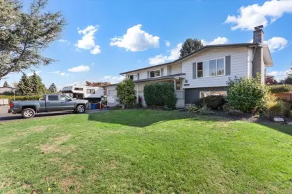7002 Sheffield Way, Sardis, BC, Sardis — Single Family Residence for sale