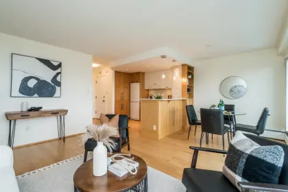 101 1845 Bellevue Avenue, West Vancouver, BC, West vancouver — Apartment/Condo for sale