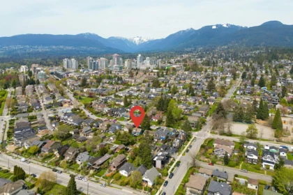 353 E 8th Street, North Vancouver, BC, North vancouver — Single Family Residence for sale