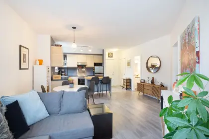 207 7330 Arbutus Street, Pemberton, BC, Pemberton — Apartment/Condo for sale