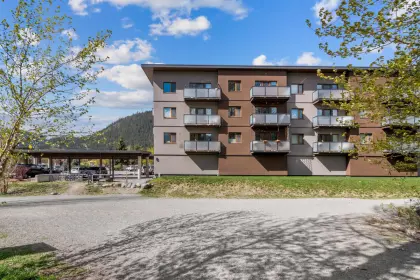 114 7350 Crabapple Court, Pemberton, BC, Pemberton — Apartment/Condo for sale