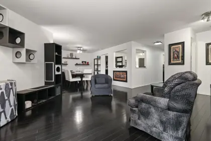 302 9165 Broadway Street, Chilliwack, BC, Chilliwack — Apartment/Condo for sale