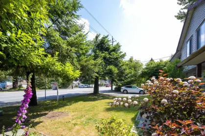 21120 Dewdney Trunk Road, Maple Ridge, BC, Maple ridge — Half Duplex for sale