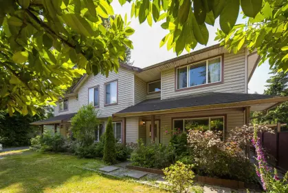 21120 Dewdney Trunk Road, Maple Ridge, BC, Maple ridge — Half Duplex for sale