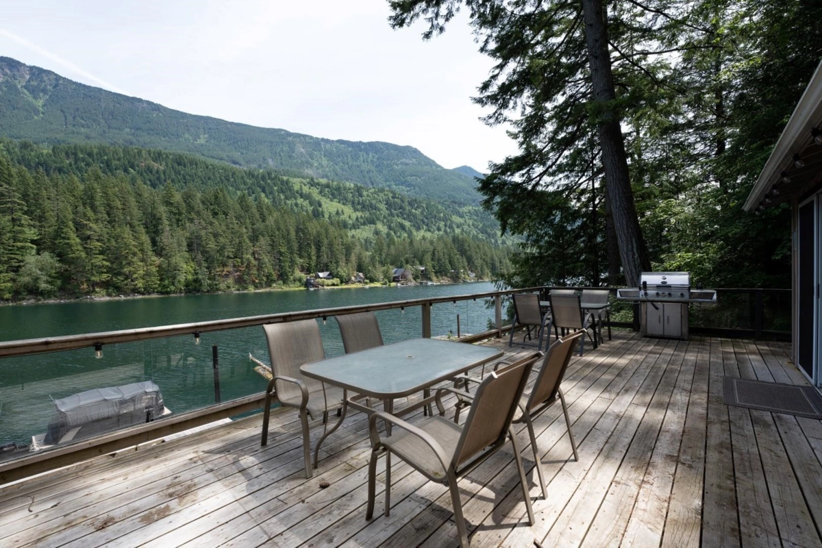 Kitchen Photo of BLK C DL 184 Cascade Bay, Harrison Hot Springs, BC