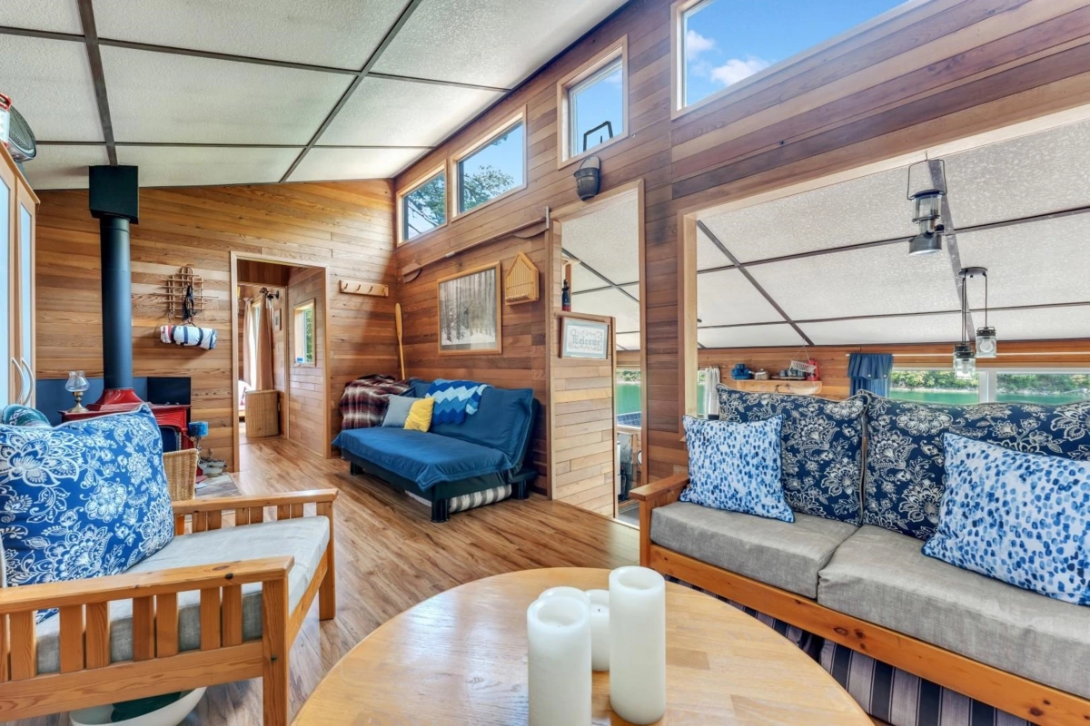 Mudroom Photo of BLK C DL 184 Cascade Bay, Harrison Hot Springs, BC