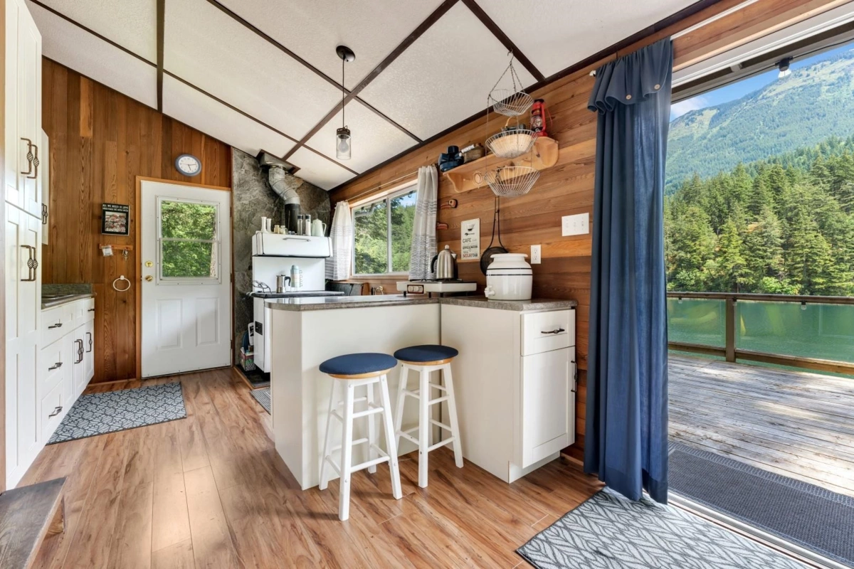 Powder Room Photo of BLK C DL 184 Cascade Bay, Harrison Hot Springs, BC