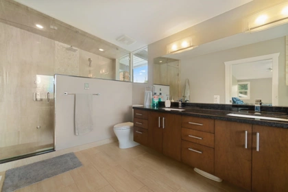 Entry Foyer Photo of 21115 102b Avenue, Langley, BC