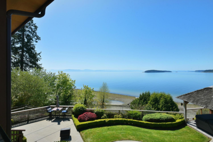 5203 Sunshine Coast Highway, Sechelt, BC, Sechelt — Single Family Residence for sale