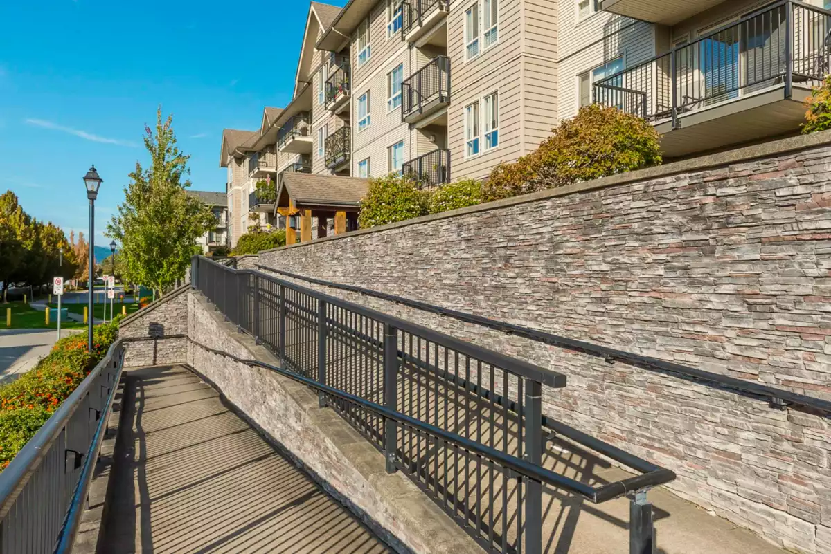 Basement Recreation Room Photo of 102 9000 Birch Street, Chilliwack, BC