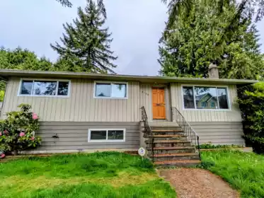 2129 Rindall Avenue, Port Coquitlam, BC, Port Coquitlam — Single Family Residence for sale