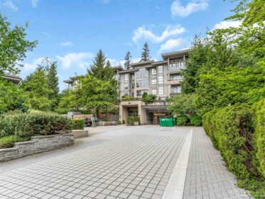 104 9329 University Crescent, Burnaby, BC, Burnaby — Apartment/Condo for sale