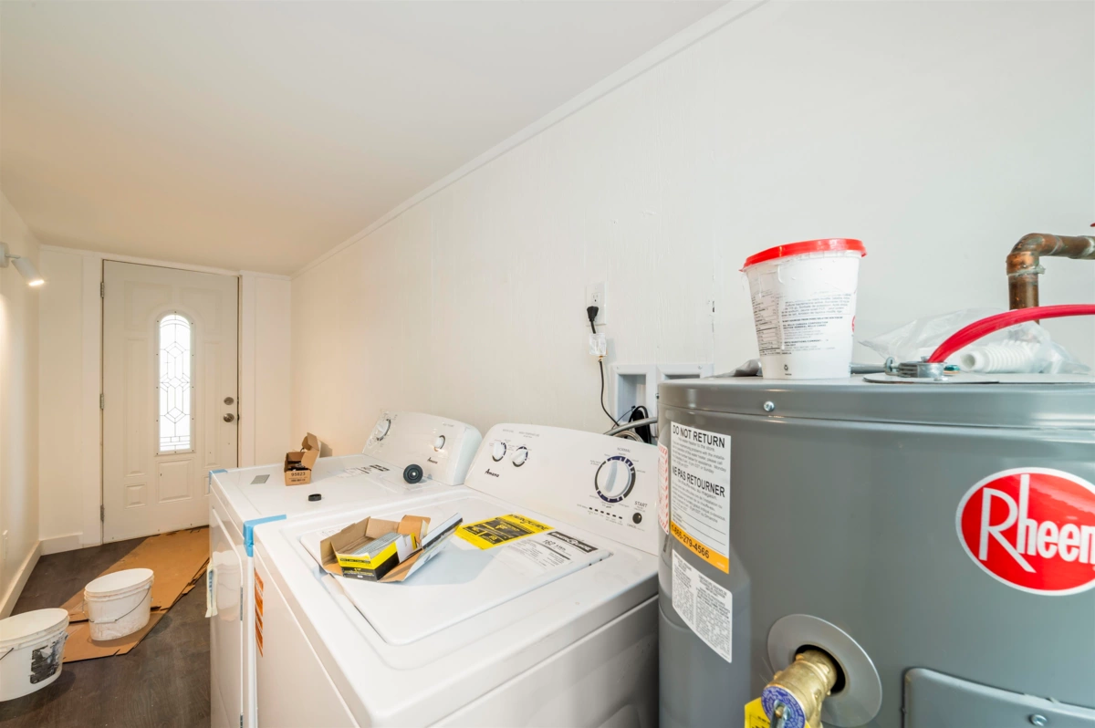 Staircase Photo of 9B 26892 Fraser Highway, Langley, BC