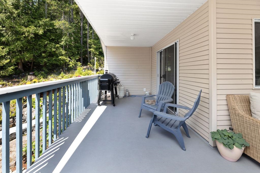 Garden / Landscaping Photo of 5549 Sans Souci Road, Halfmoon Bay, BC