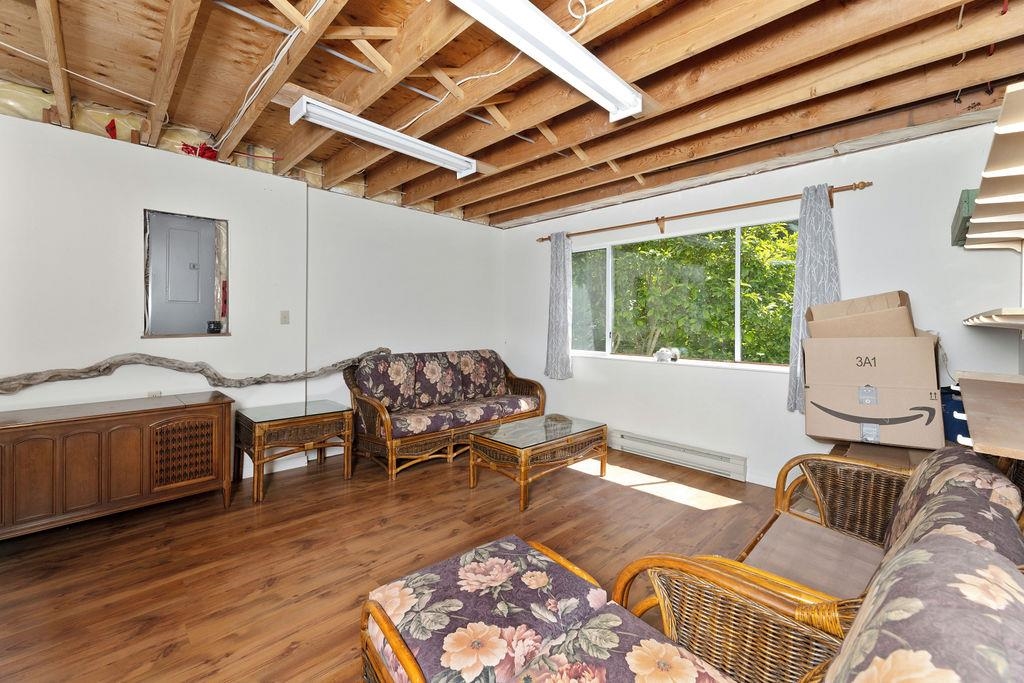 Swimming Pool Photo of 5549 Sans Souci Road, Halfmoon Bay, BC