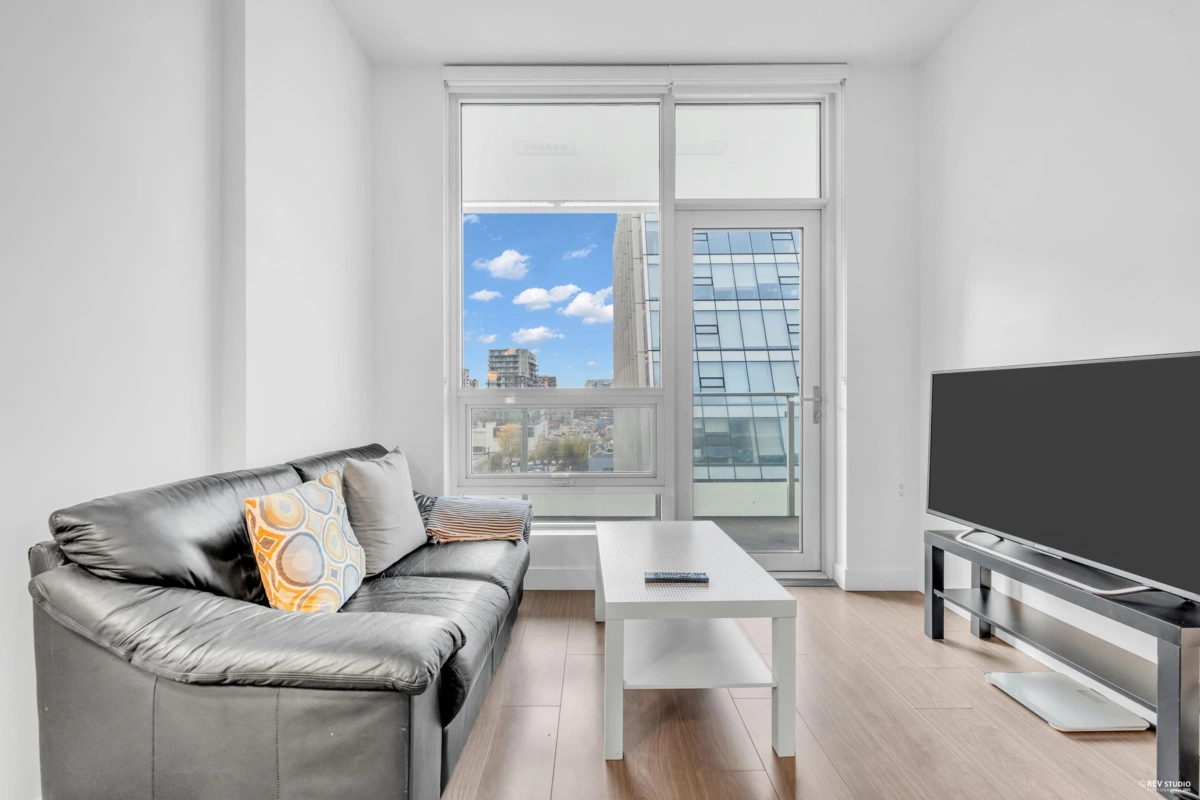 Bedroom 2 Photo of 860 6320 No. 3 Road, Richmond, BC