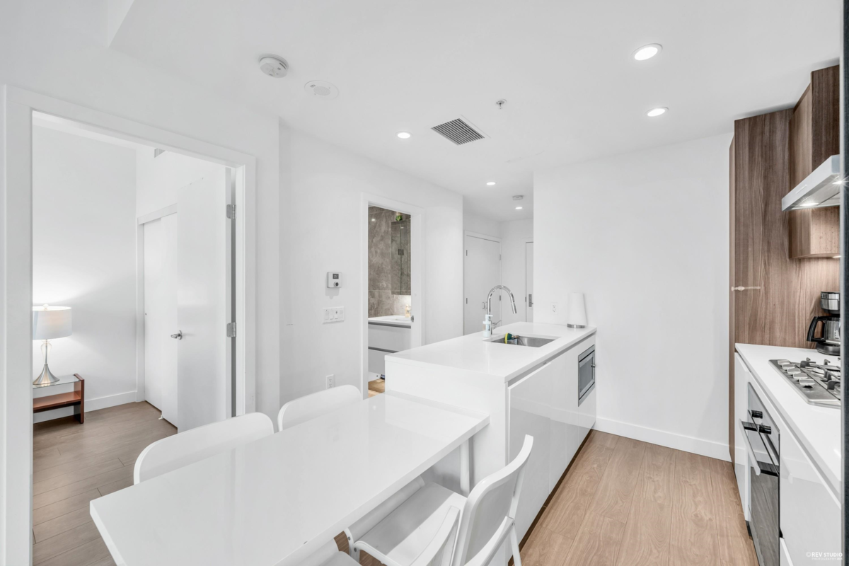 Kitchen Photo of 860 6320 No. 3 Road, Richmond, BC