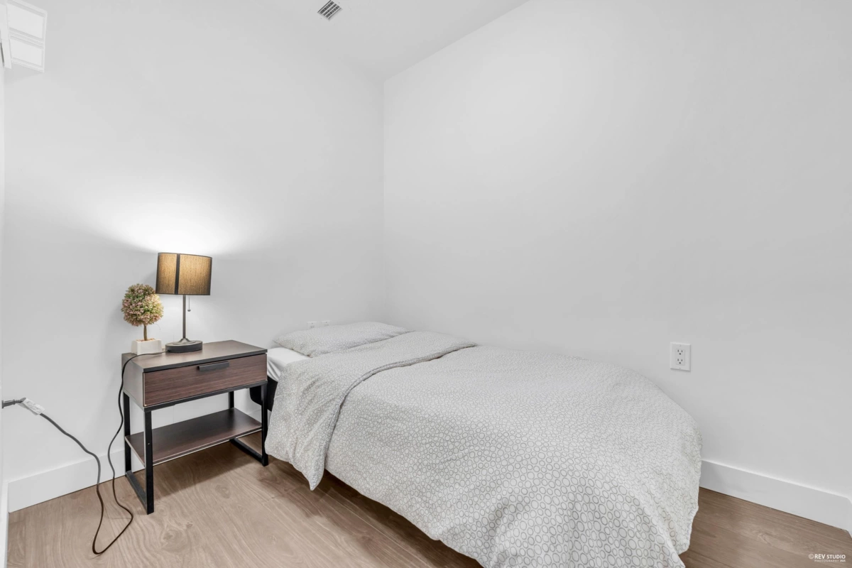 Office / Den Photo of 860 6320 No. 3 Road, Richmond, BC