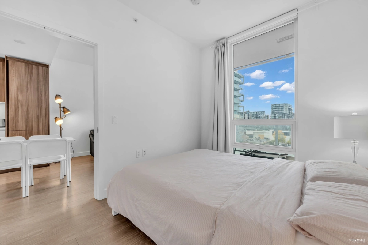 Powder Room Photo of 860 6320 No. 3 Road, Richmond, BC