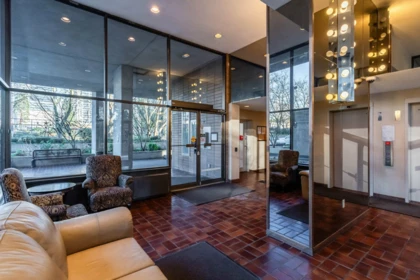 702 3771 Bartlett Court, Burnaby, BC