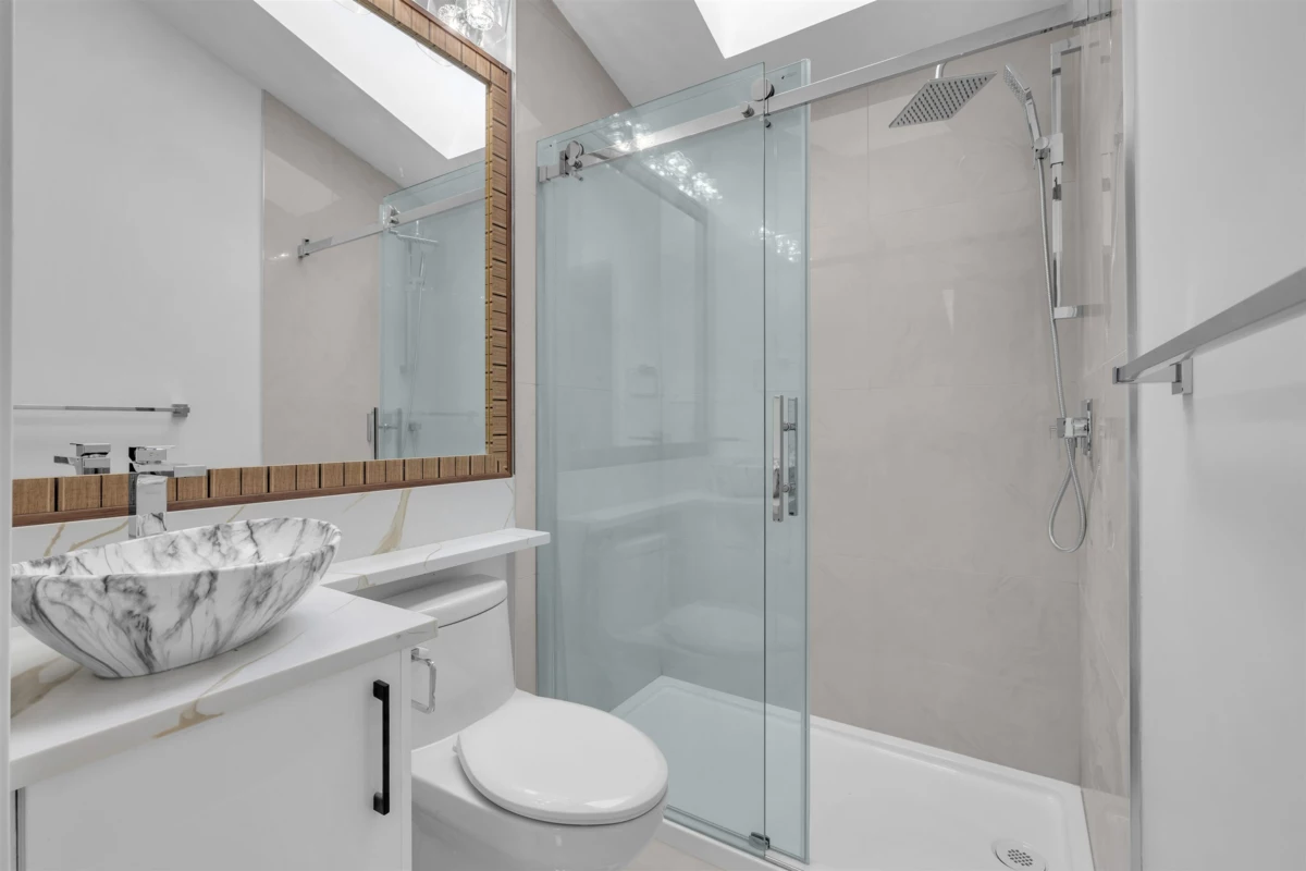 Office / Den Photo of 4325 Kamloops Street, Vancouver, BC