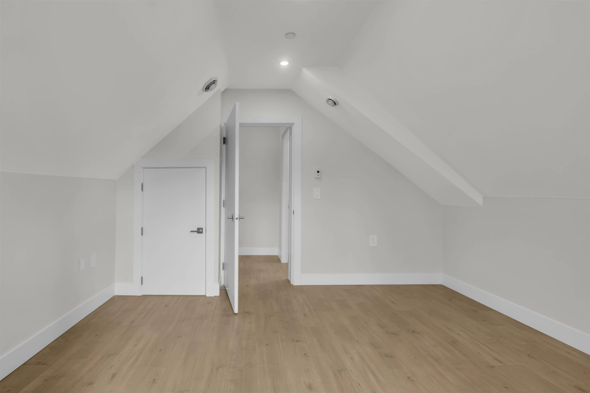 Powder Room Photo of 4325 Kamloops Street, Vancouver, BC