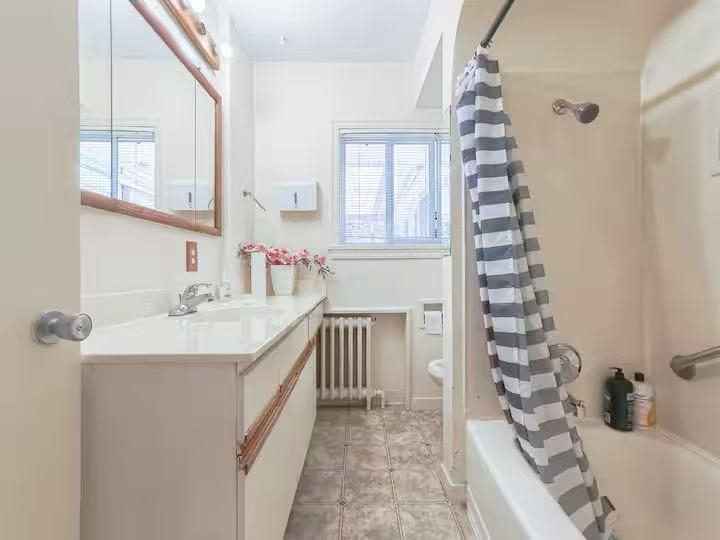 Walk-In Closet Photo of 2134 W 53rd Avenue, Vancouver, BC