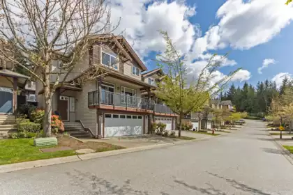 16 1705 Parkway Boulevard, Coquitlam, BC, Coquitlam — Single Family Residence for sale