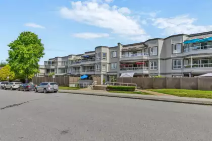 205 1840 E Southmere Crescent, Surrey, BC, Surrey — Apartment/Condo for sale