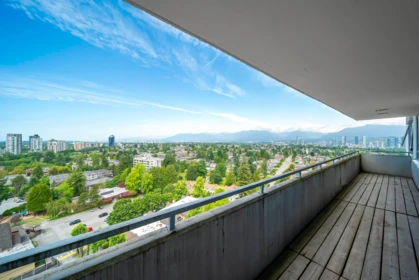 1806 5652 Patterson Avenue, Burnaby, BC, Burnaby — Apartment/Condo for sale