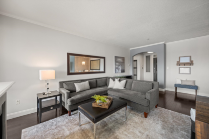 306 2 Renaissance Square, New Westminster, BC, New Westminster — Apartment/Condo for sale