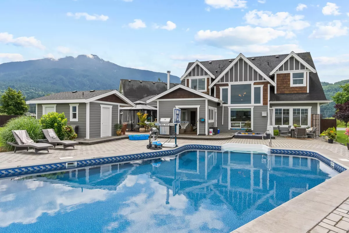 Hot Tub / Spa Photo of 49517 Prairie Central Road, Chilliwack, BC