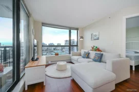 MLS R3035570