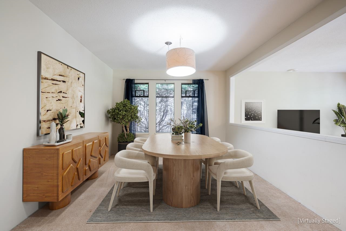 Kitchen Photo of 16112 10 Avenue, Surrey, BC