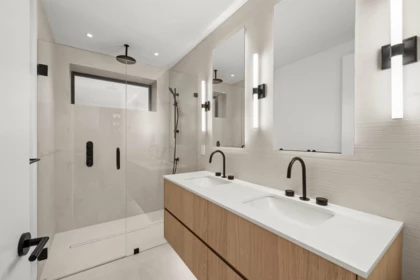 Mudroom Photo of 4460 Ash Street, Vancouver, BC