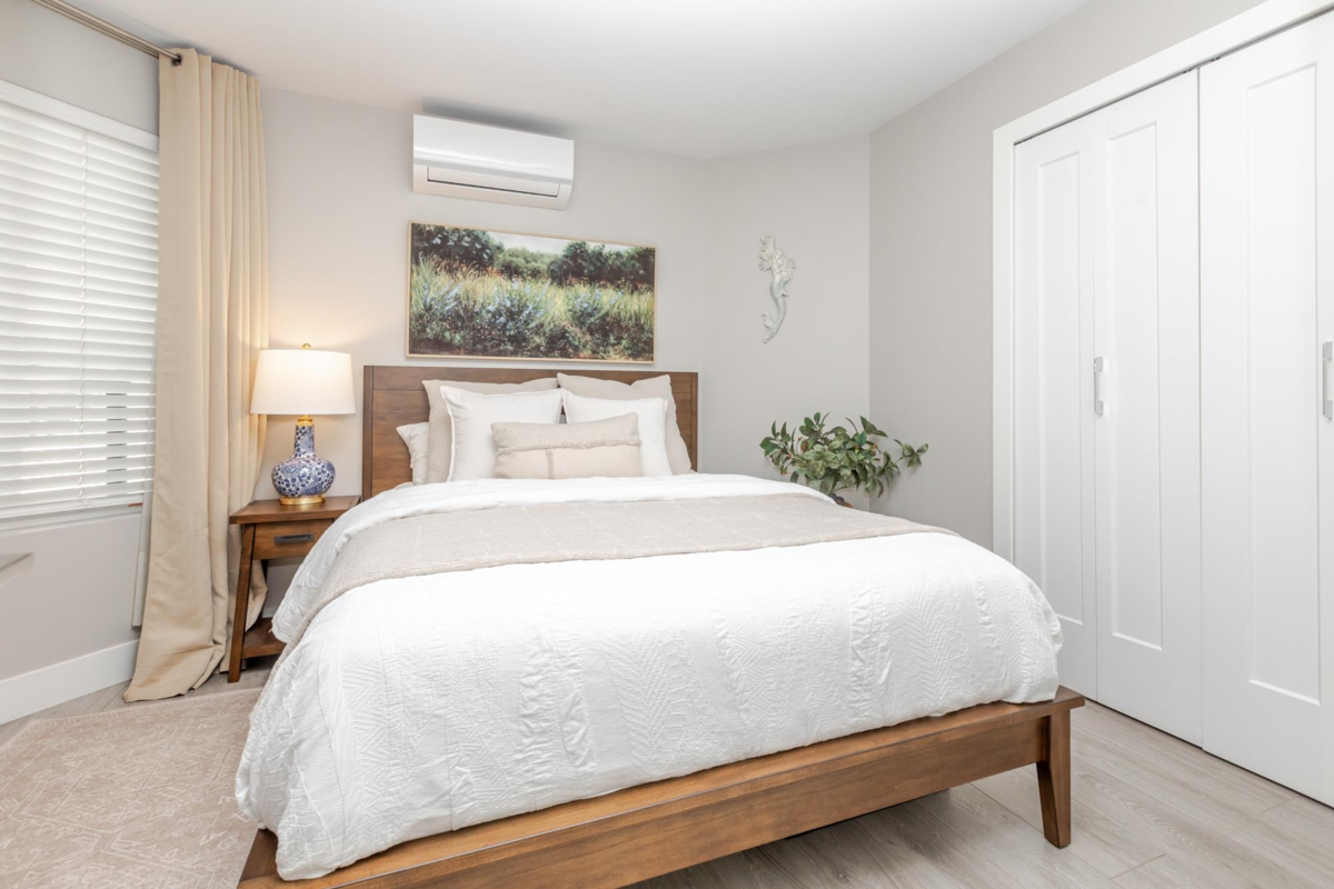 Staircase Photo of 3 15989 Marine Drive, White Rock, BC